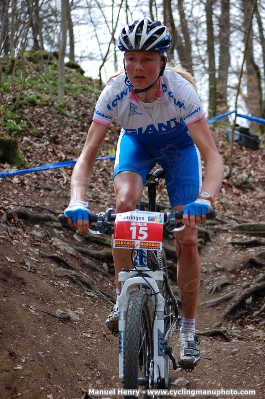 015_4-Monique Zeldenrust
